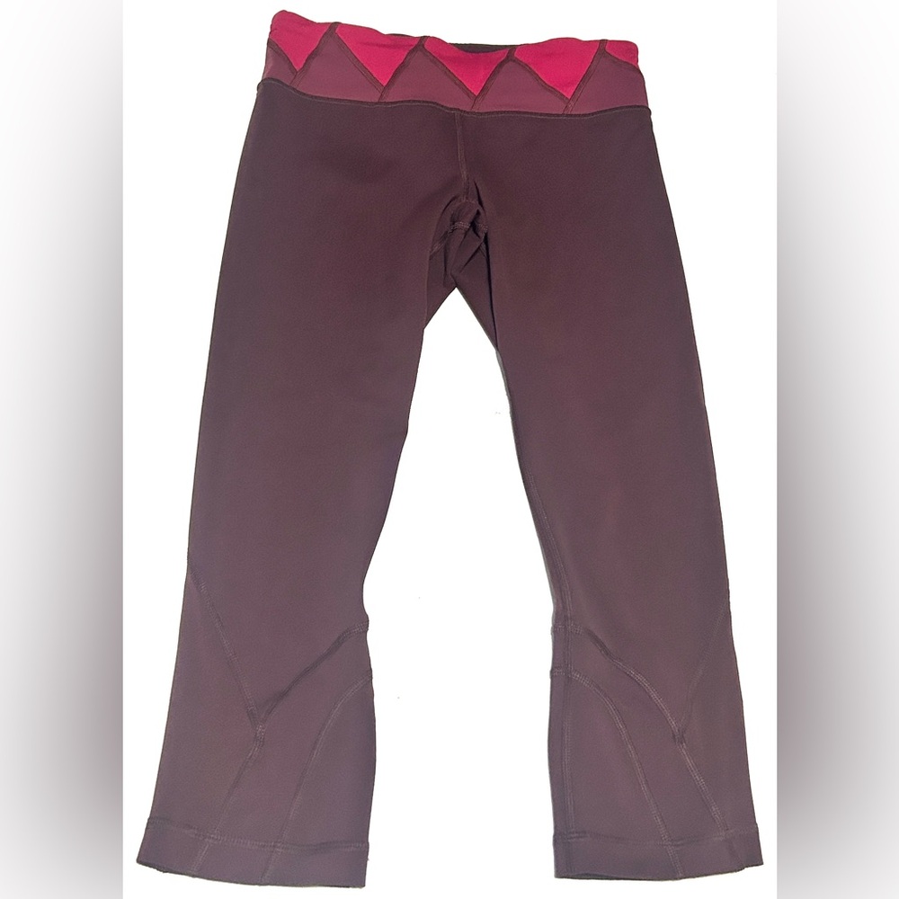 Lululemon Pace Rival Crop Burgundy Berry Waistband Crop Leggings Yoga Run Size 6